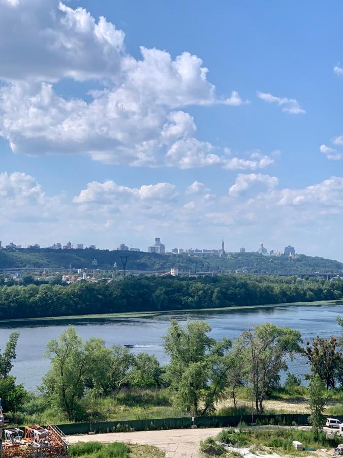 4 Rooms Apartment With A View Of The Dnieper River Kiev Exteriör bild